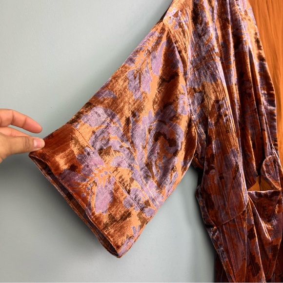 Anthropologie Esme Velvet Kimono jacket size XS open front Brown and Purple - Picture 7 of 15